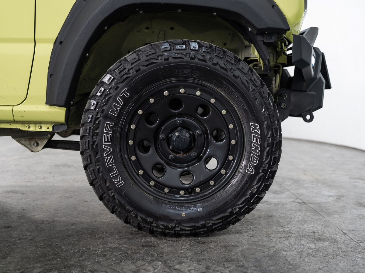 Suzuki Jimny 2018 - фото автомобиля