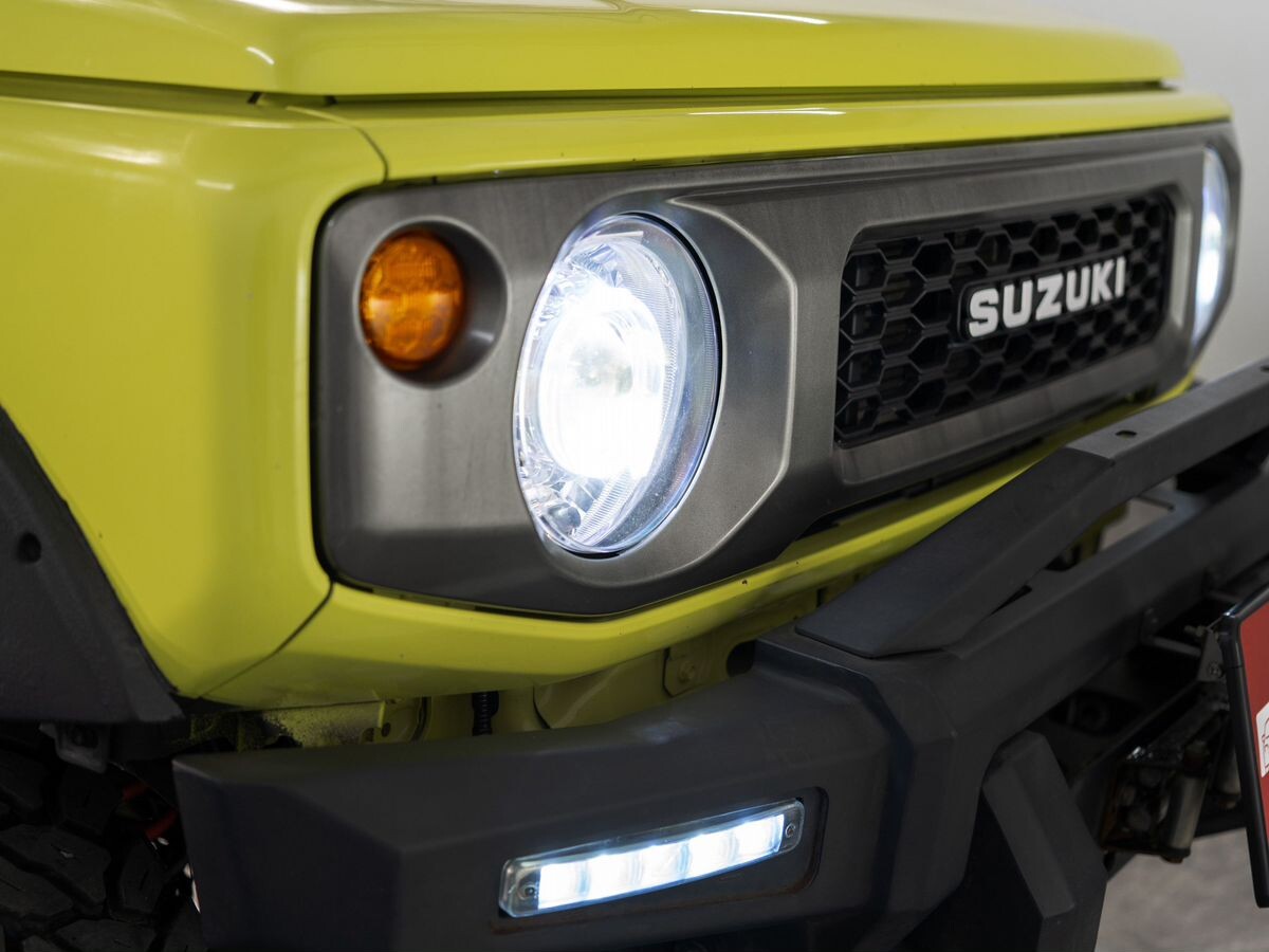 Suzuki Jimny 2018 - фото автомобиля