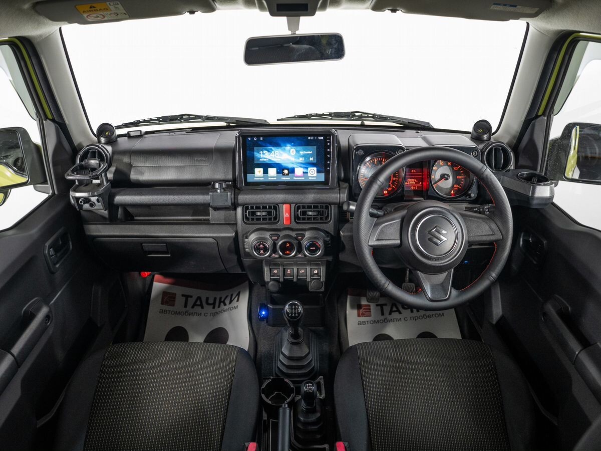 Suzuki Jimny 2018 - фото автомобиля