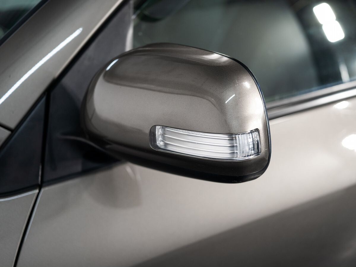 Toyota RAV4 2010 - фото автомобиля