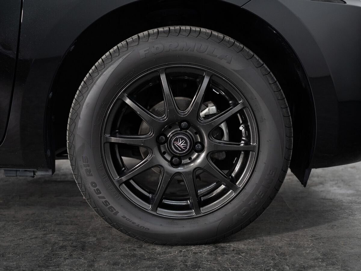 Suzuki Swift 2021 - фото автомобиля