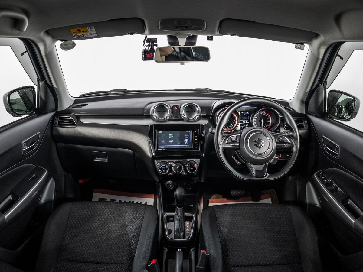 Suzuki Swift 2021 - фото автомобиля