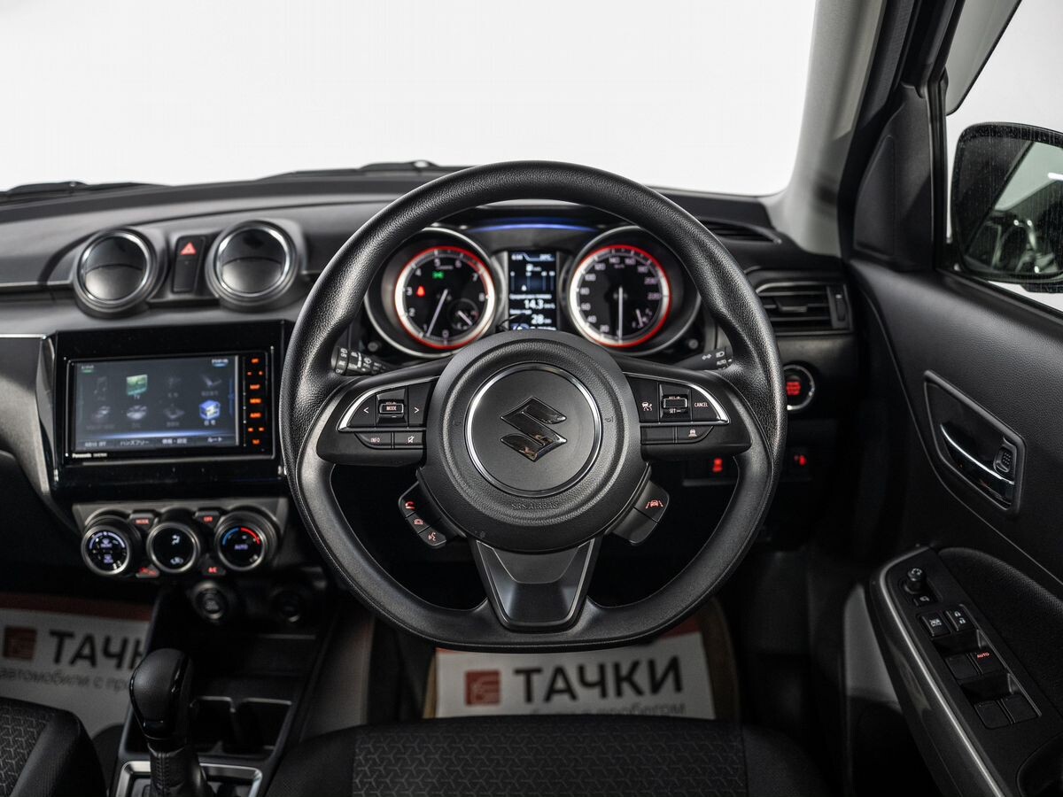 Suzuki Swift 2021 - фото автомобиля
