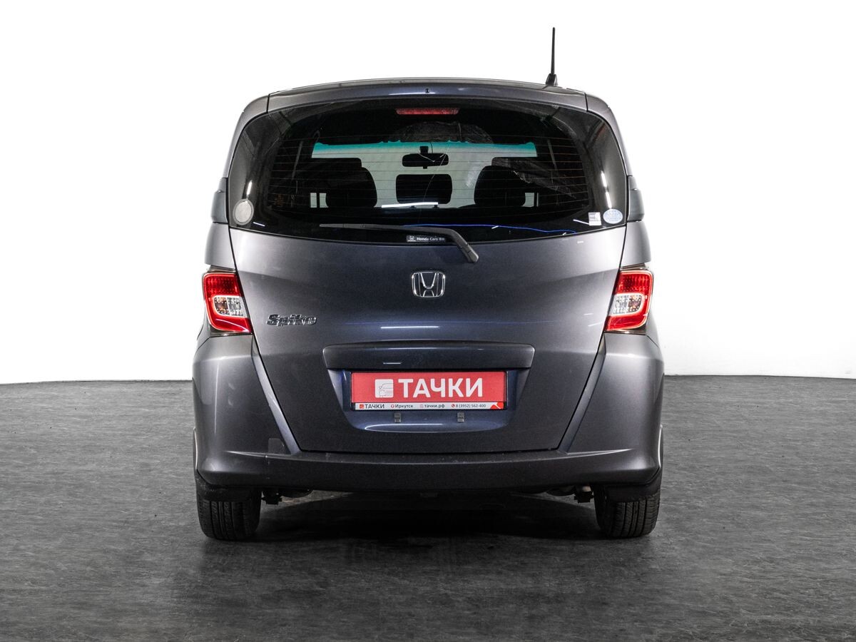 Honda Freed Spike 2014 - фото автомобиля