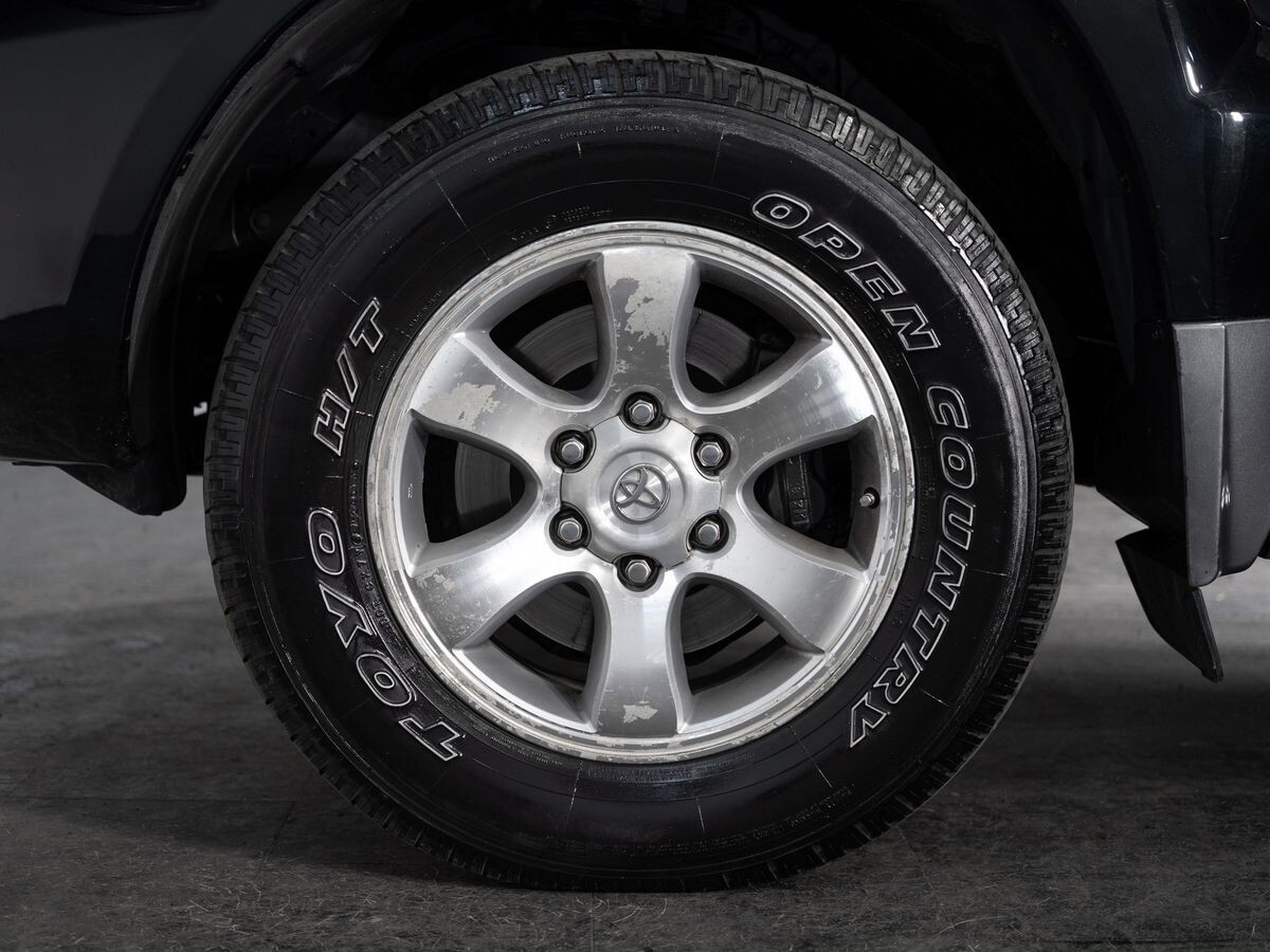 Toyota Land Cruiser Prado 2009 - фото автомобиля