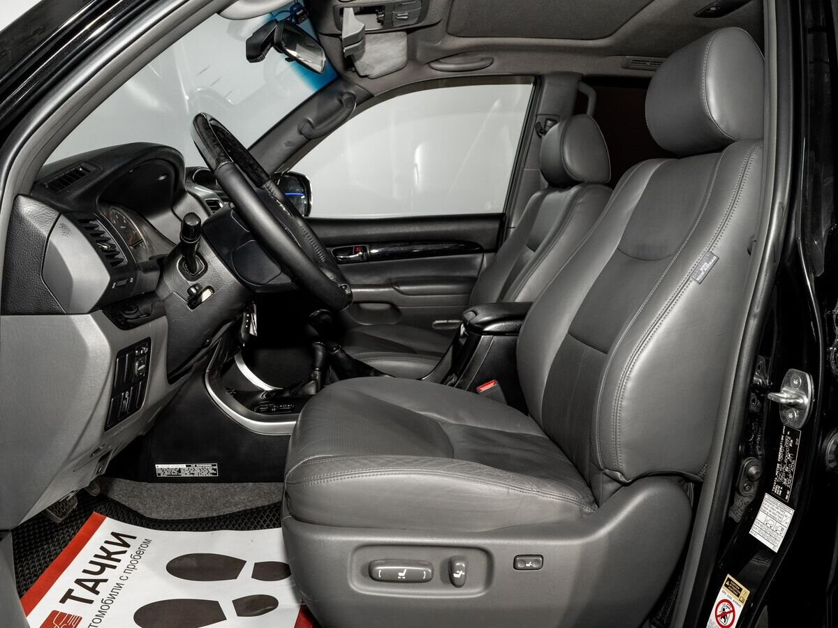 Toyota Land Cruiser Prado 2009 - фото автомобиля