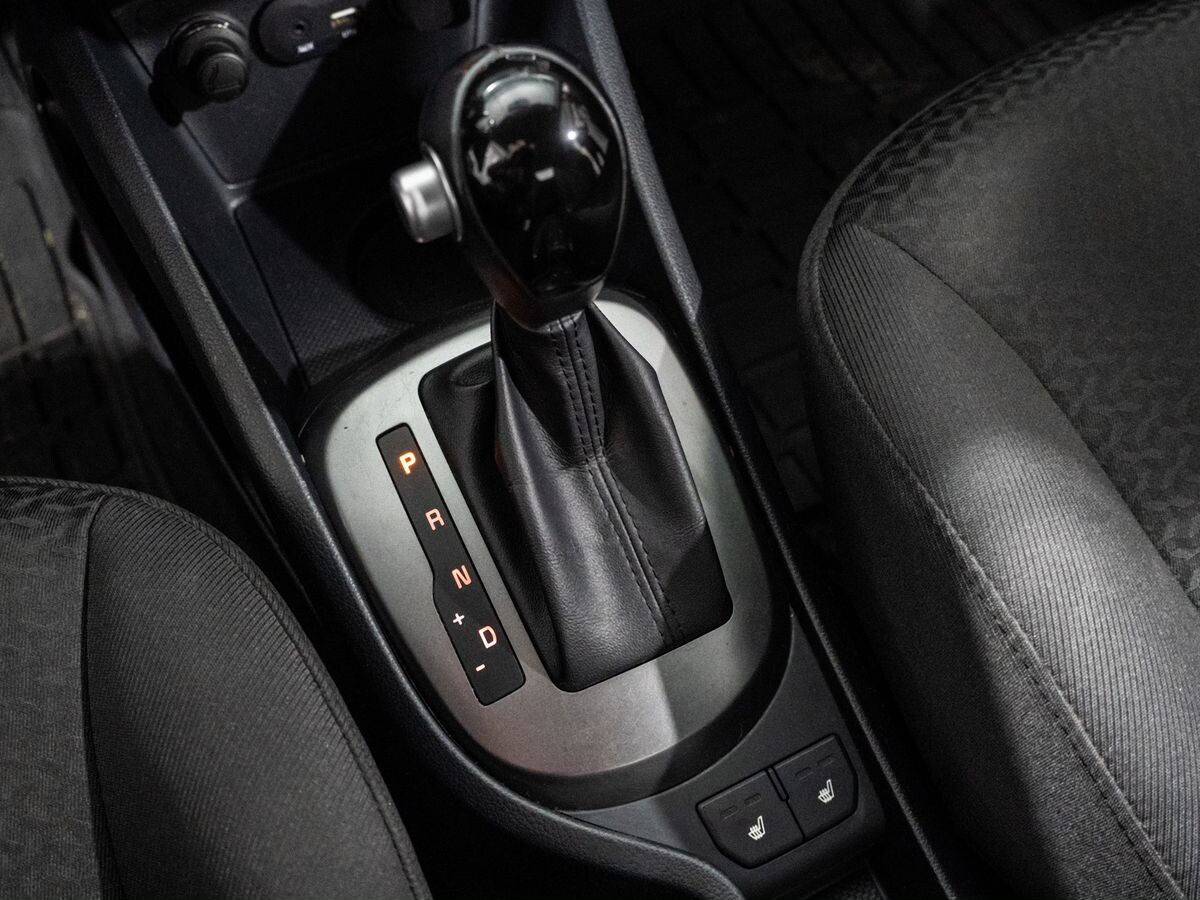 Kia Rio 2017 - фото автомобиля