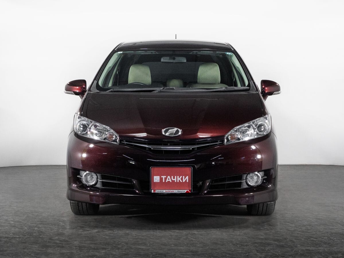 Toyota Wish 2012 - фото автомобиля
