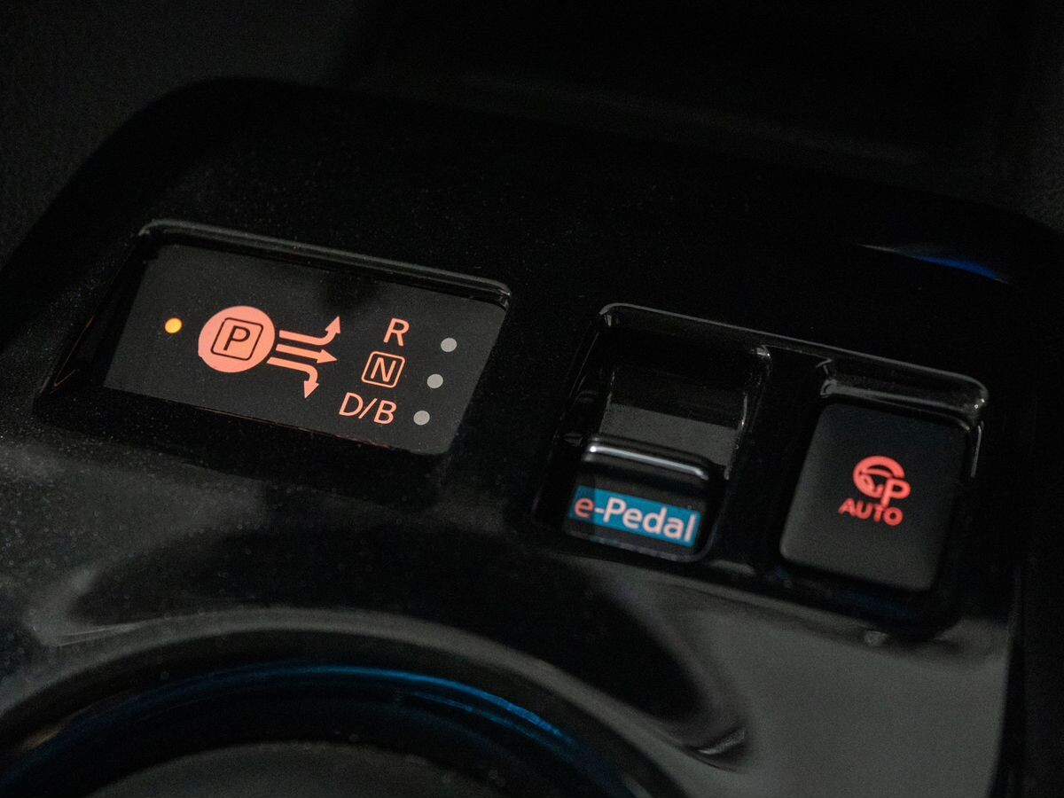 Nissan Leaf 2017 - фото автомобиля