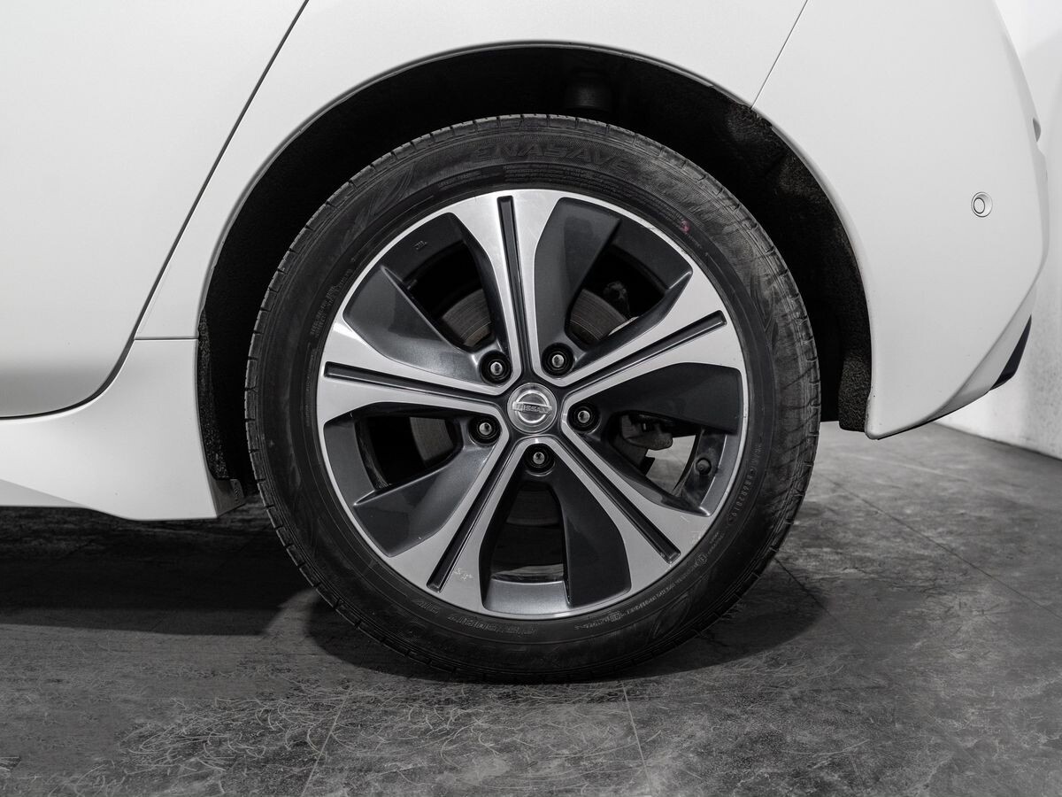 Nissan Leaf 2017 - фото автомобиля