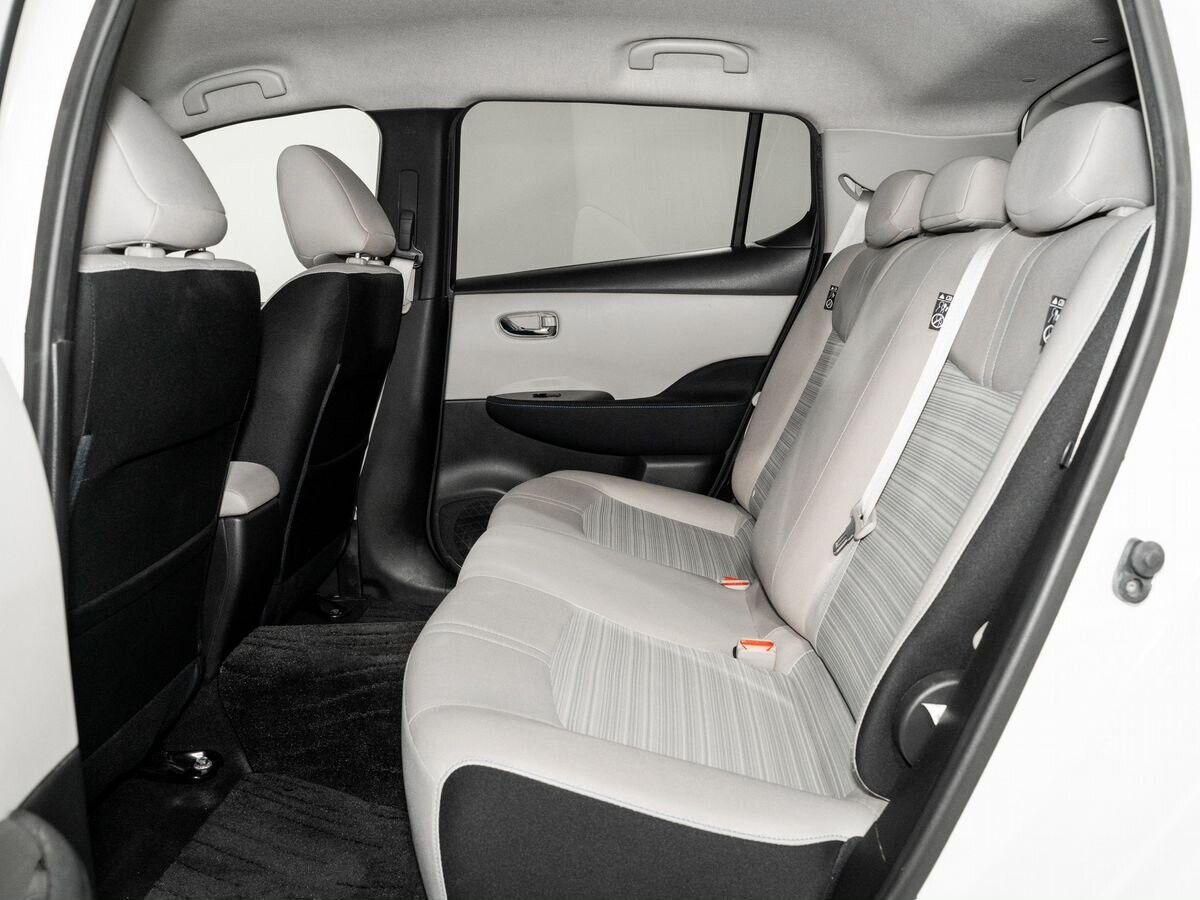 Nissan Leaf 2017 - фото автомобиля