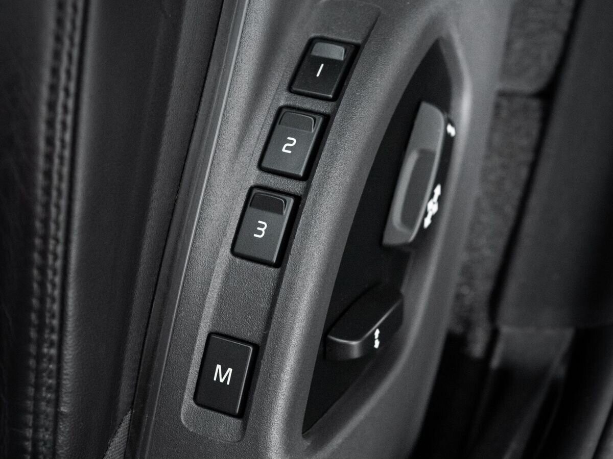 Volvo S60 2013 - фото автомобиля