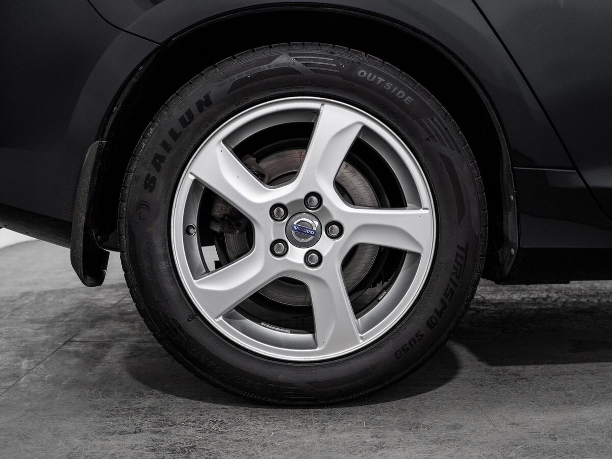 Volvo S60 2013 - фото автомобиля