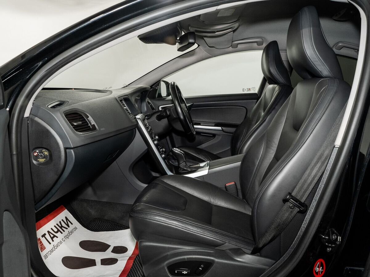 Volvo S60 2013 - фото автомобиля