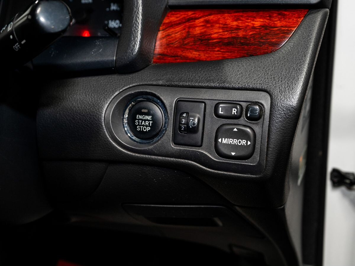 Toyota Premio 2010 - фото автомобиля