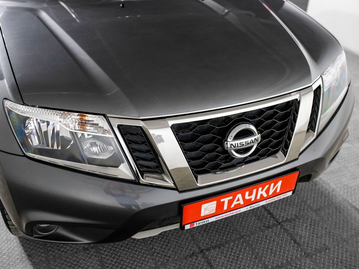 Nissan Terrano 2016 - фото автомобиля