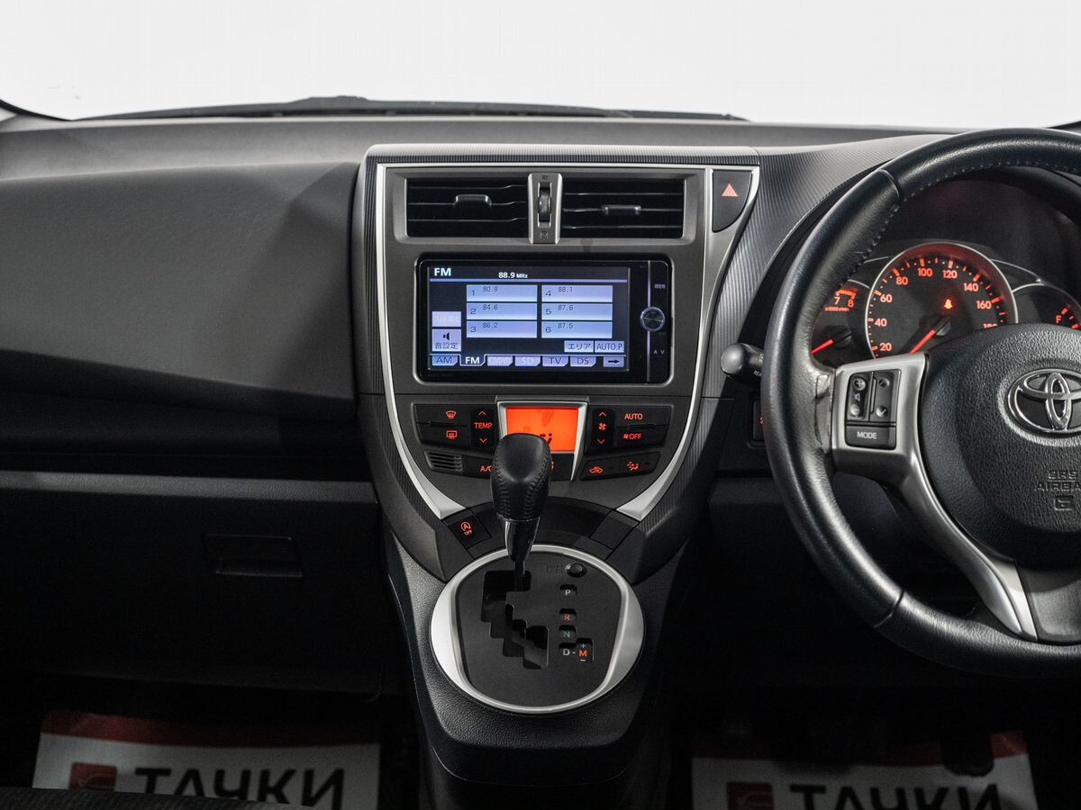 Toyota Ractis 2013 - фото автомобиля
