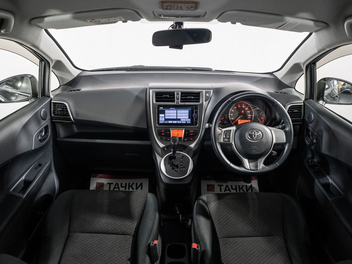 Toyota Ractis 2013 - фото автомобиля