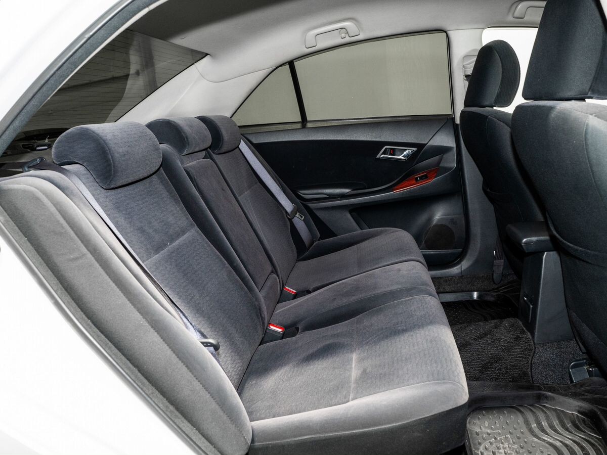 Toyota Allion 2010 - фото автомобиля