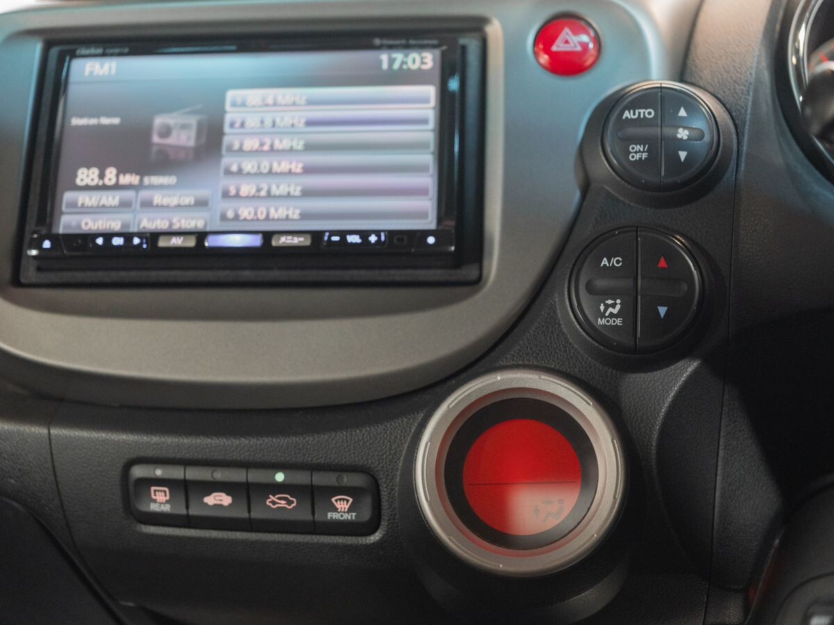 Honda Fit 2013 - фото автомобиля