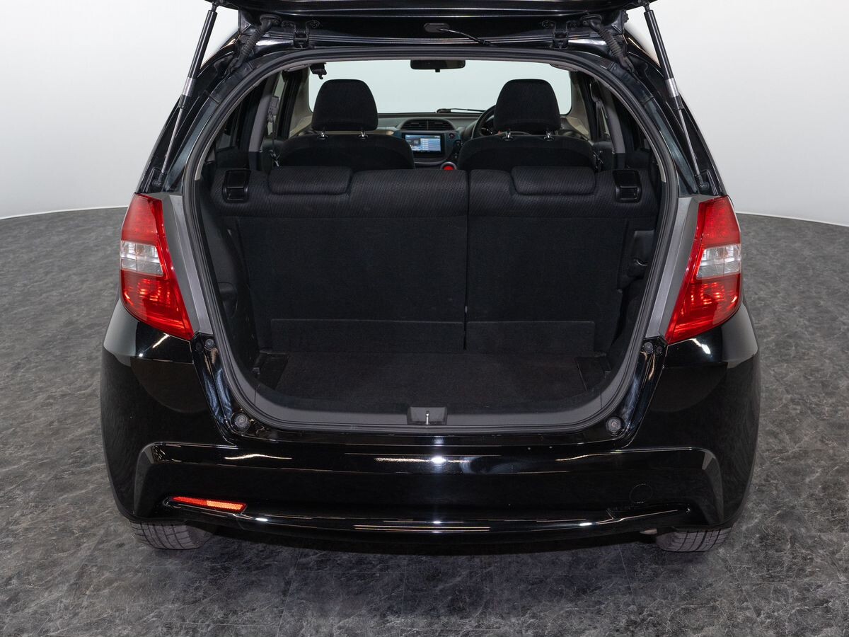 Honda Fit 2013 - фото автомобиля