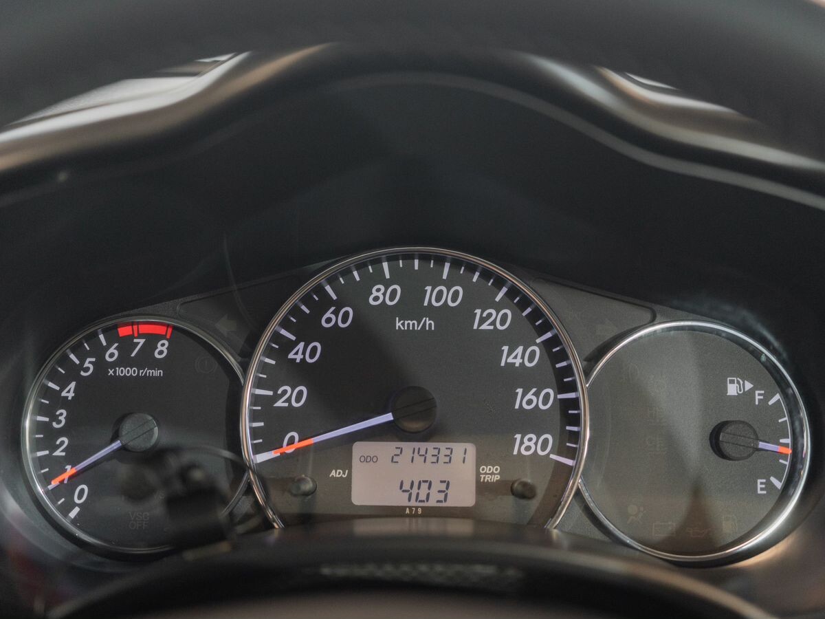 Toyota Rush 2012 - фото автомобиля