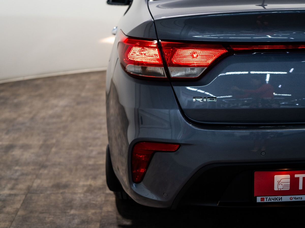Kia Rio 2019 - фото автомобиля