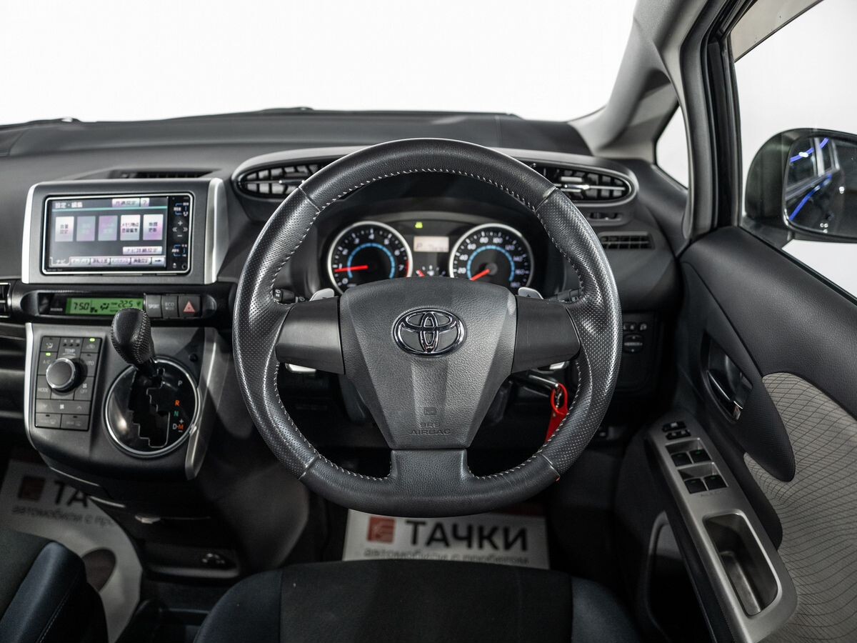 Toyota Wish 2009 - фото автомобиля