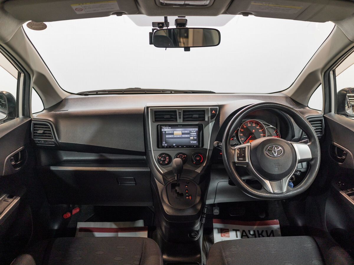 Toyota Ractis 2012 - фото автомобиля