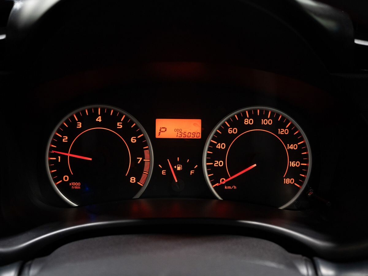 Toyota Wish 2014 - фото автомобиля