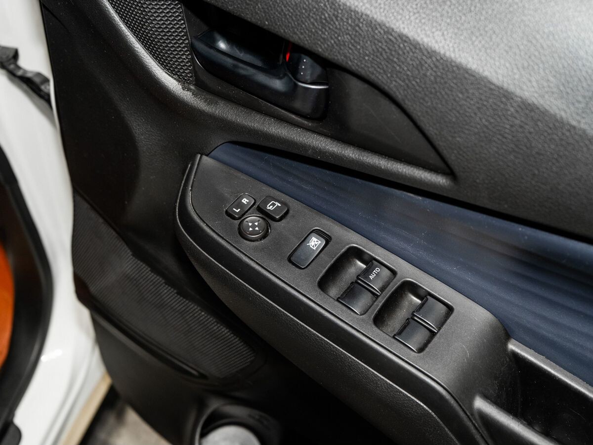 Suzuki Solio 2021 - фото автомобиля