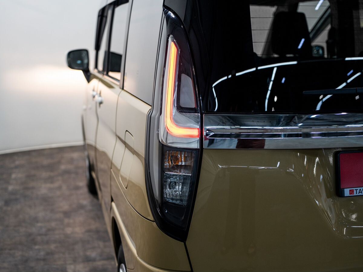 Suzuki Solio 2021 - фото автомобиля