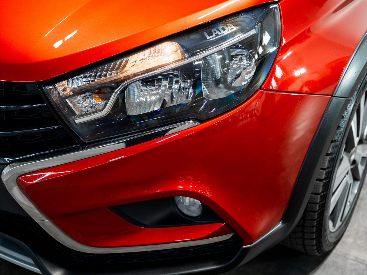 Лада Веста Кросс 2019 - фото автомобиля