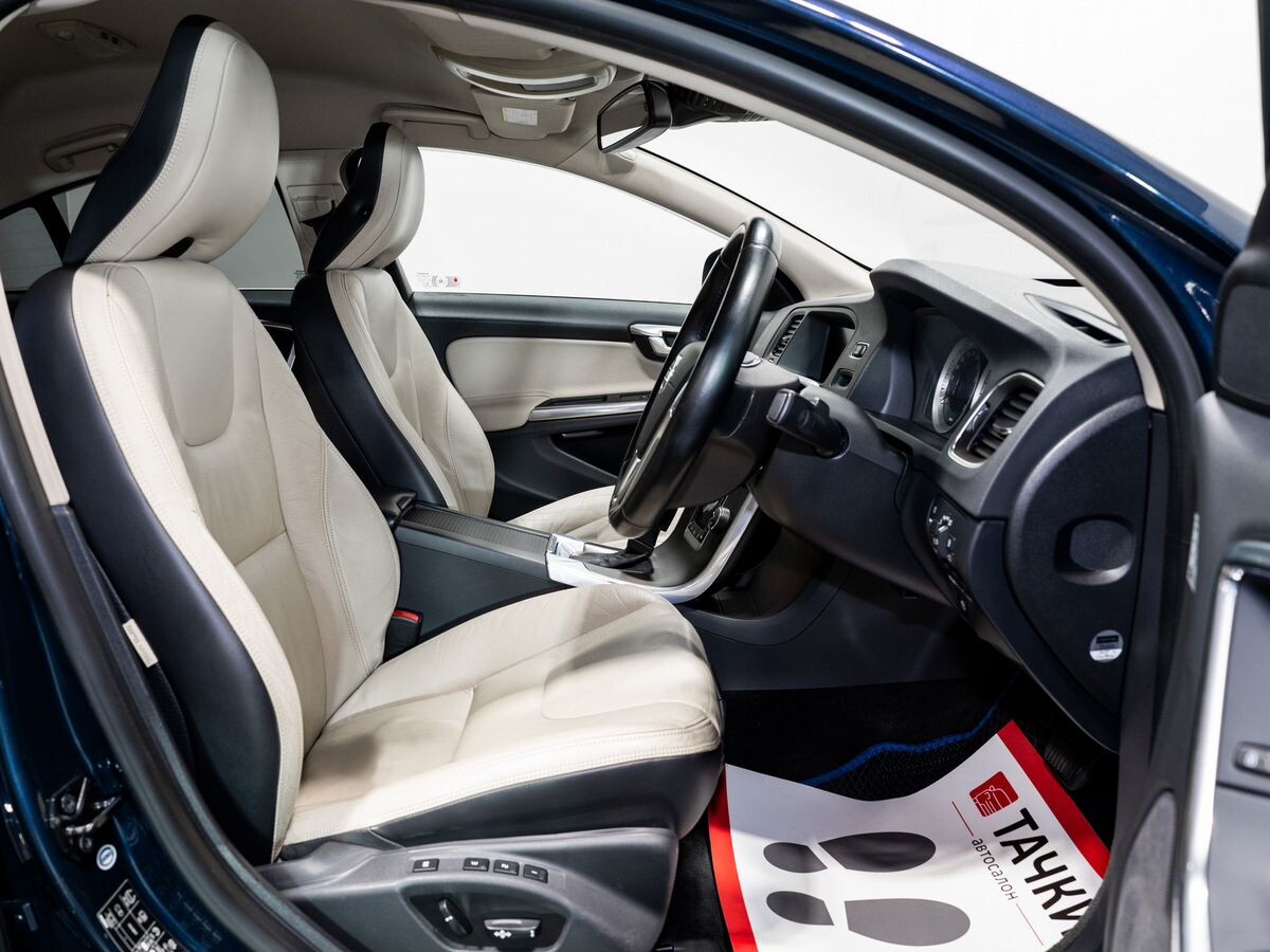 Volvo S60 2013 - фото автомобиля