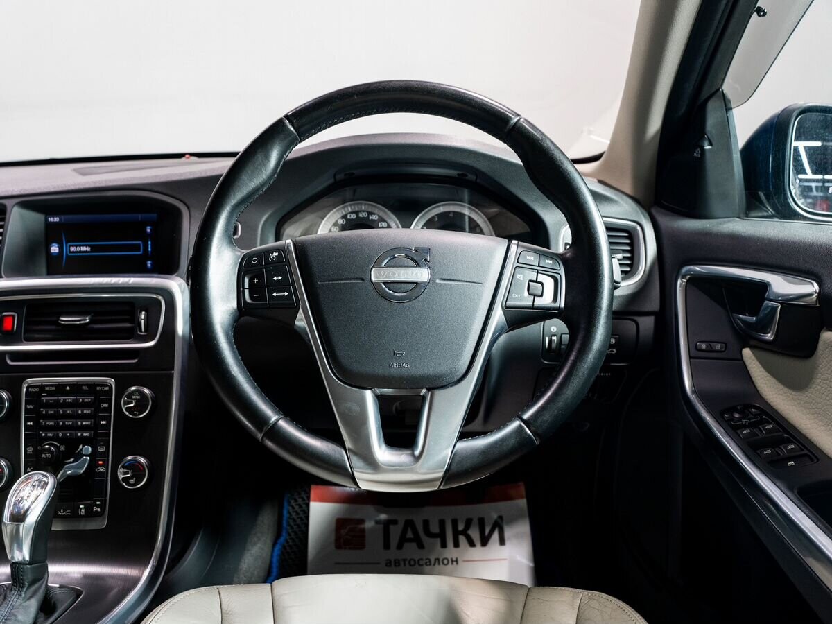 Volvo S60 2013 - фото автомобиля