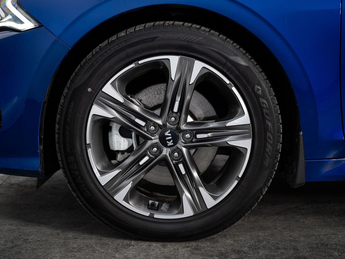 Kia K5 2021 - фото автомобиля