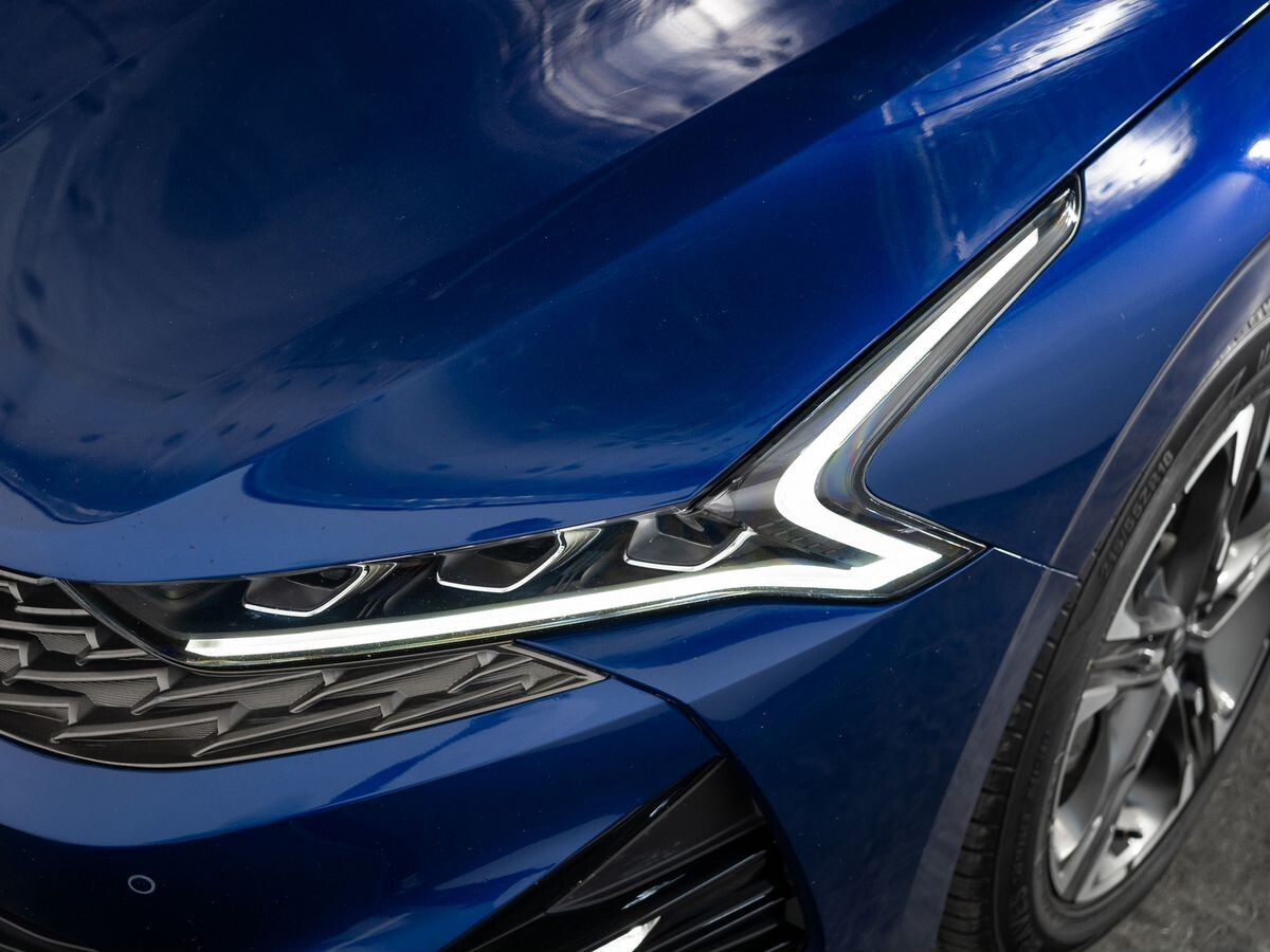 Kia K5 2021 - фото автомобиля