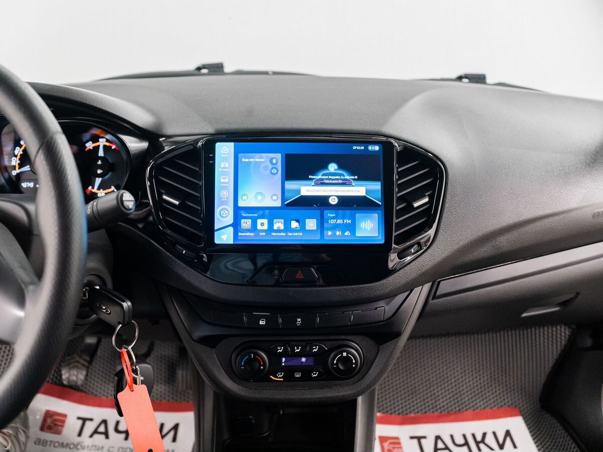Лада Веста 2021 - фото автомобиля