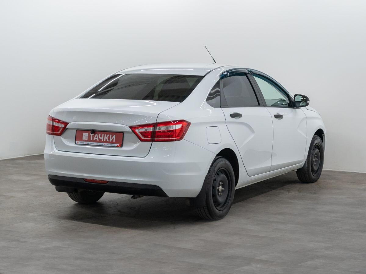 Лада Веста 2021 - фото автомобиля