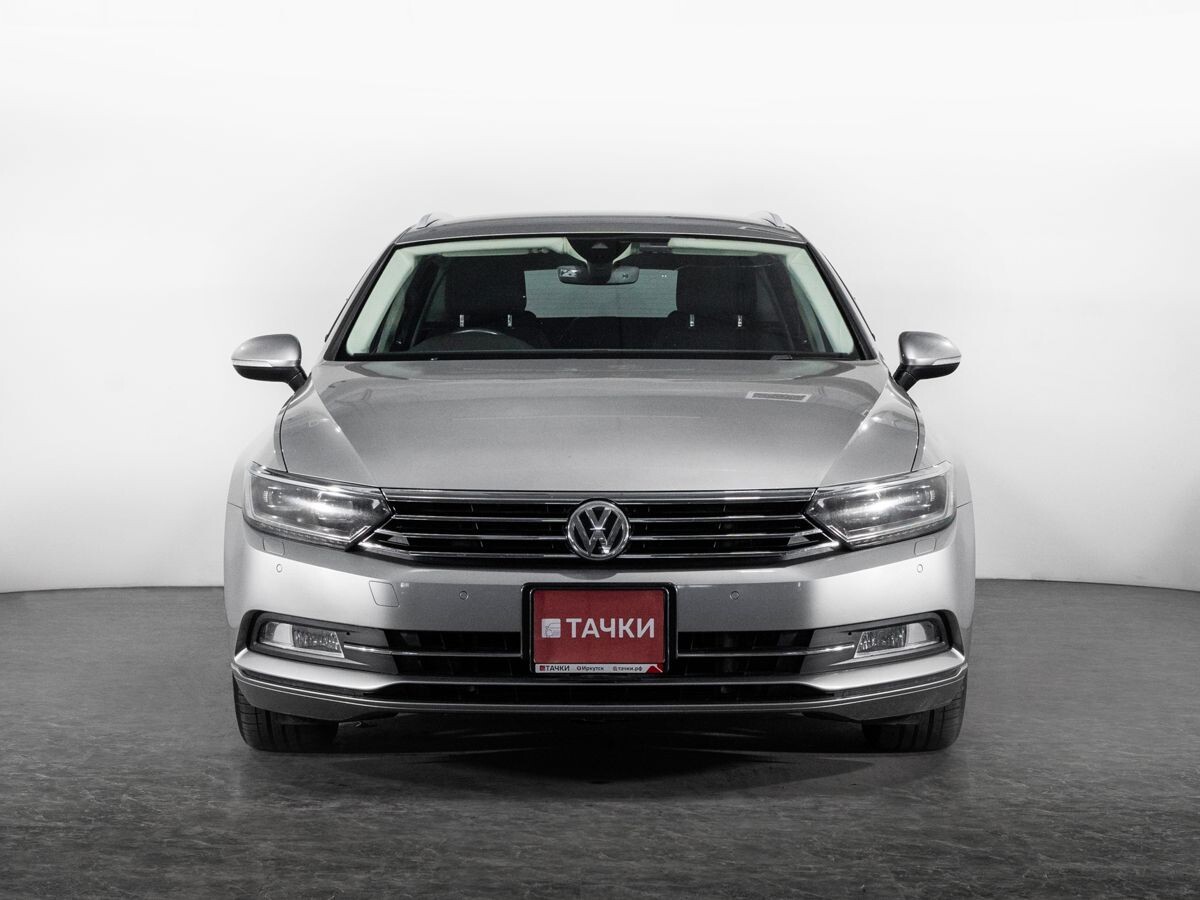 Volkswagen Passat 2015 - фото автомобиля