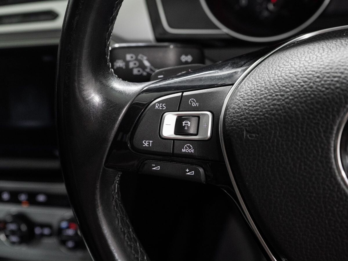 Volkswagen Passat 2015 - фото автомобиля