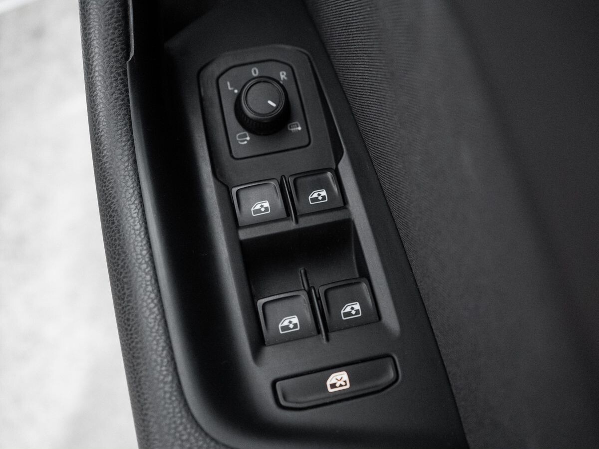 Volkswagen Passat 2015 - фото автомобиля