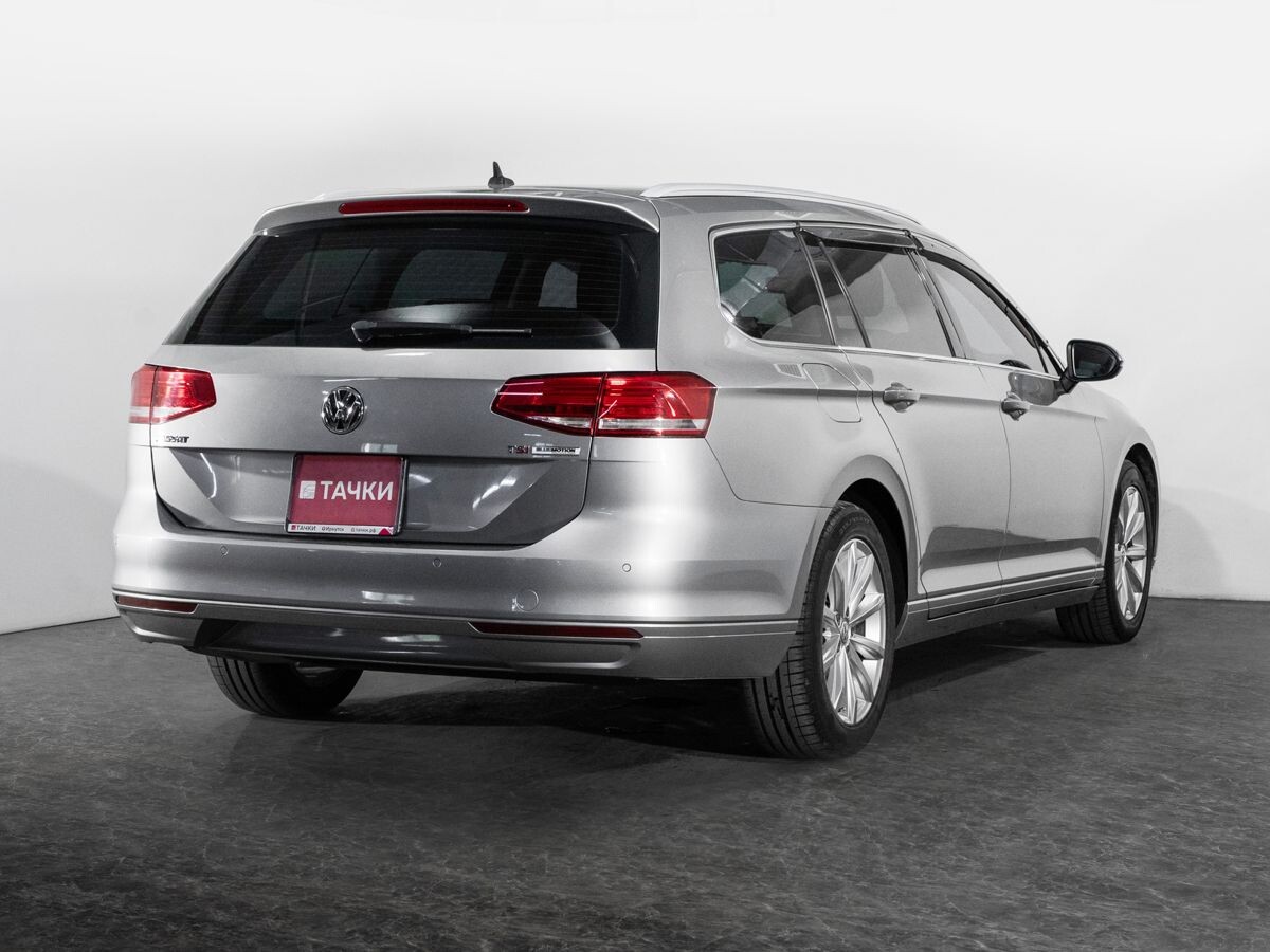 Volkswagen Passat 2015 - фото автомобиля