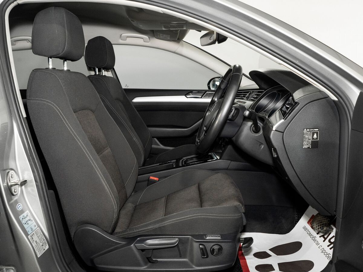 Volkswagen Passat 2015 - фото автомобиля