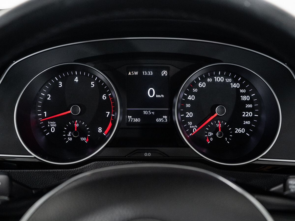 Volkswagen Passat 2015 - фото автомобиля