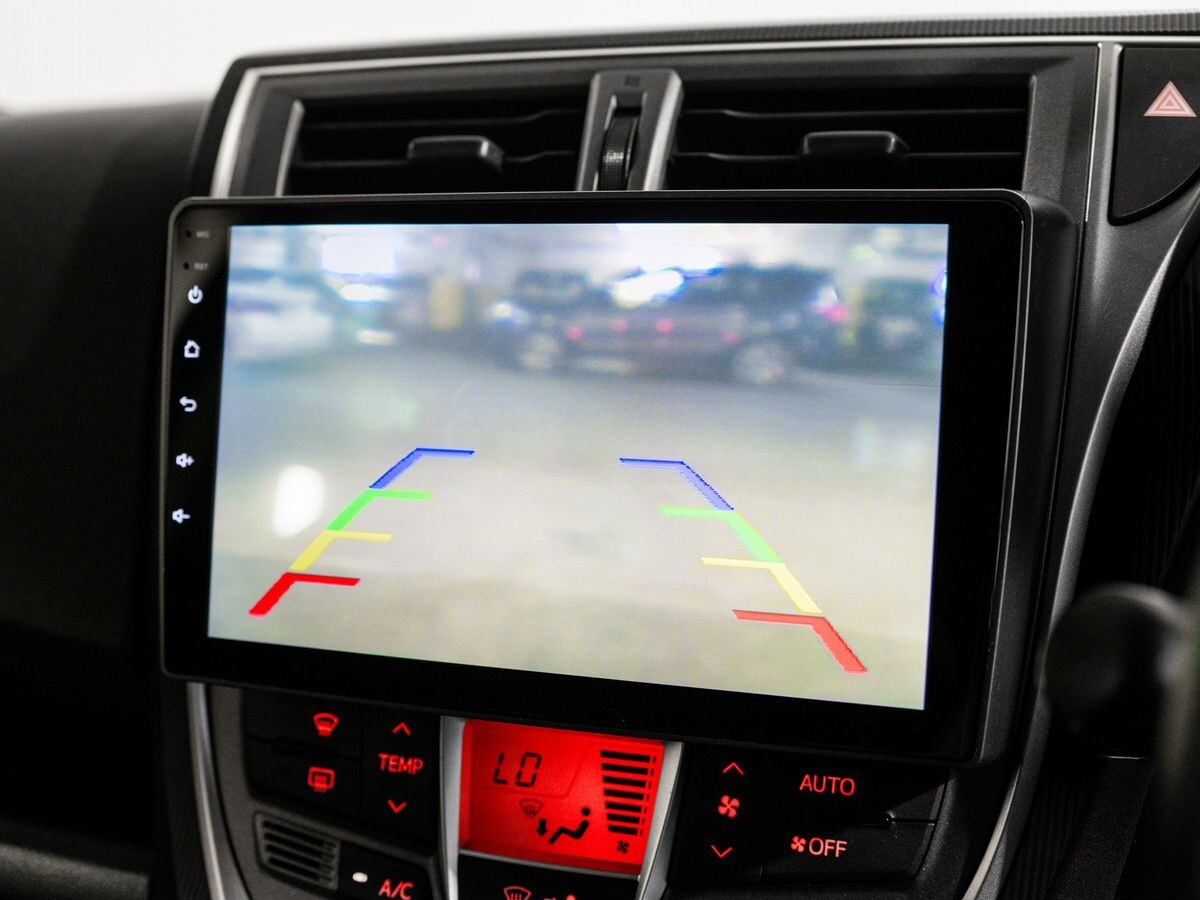 Toyota Ractis 2011 - фото автомобиля