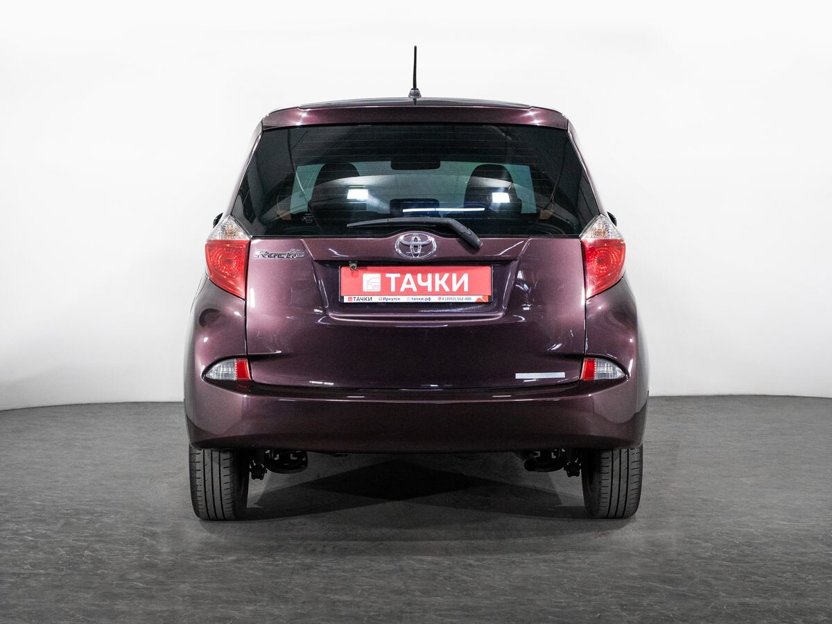 Toyota Ractis 2011 - фото автомобиля