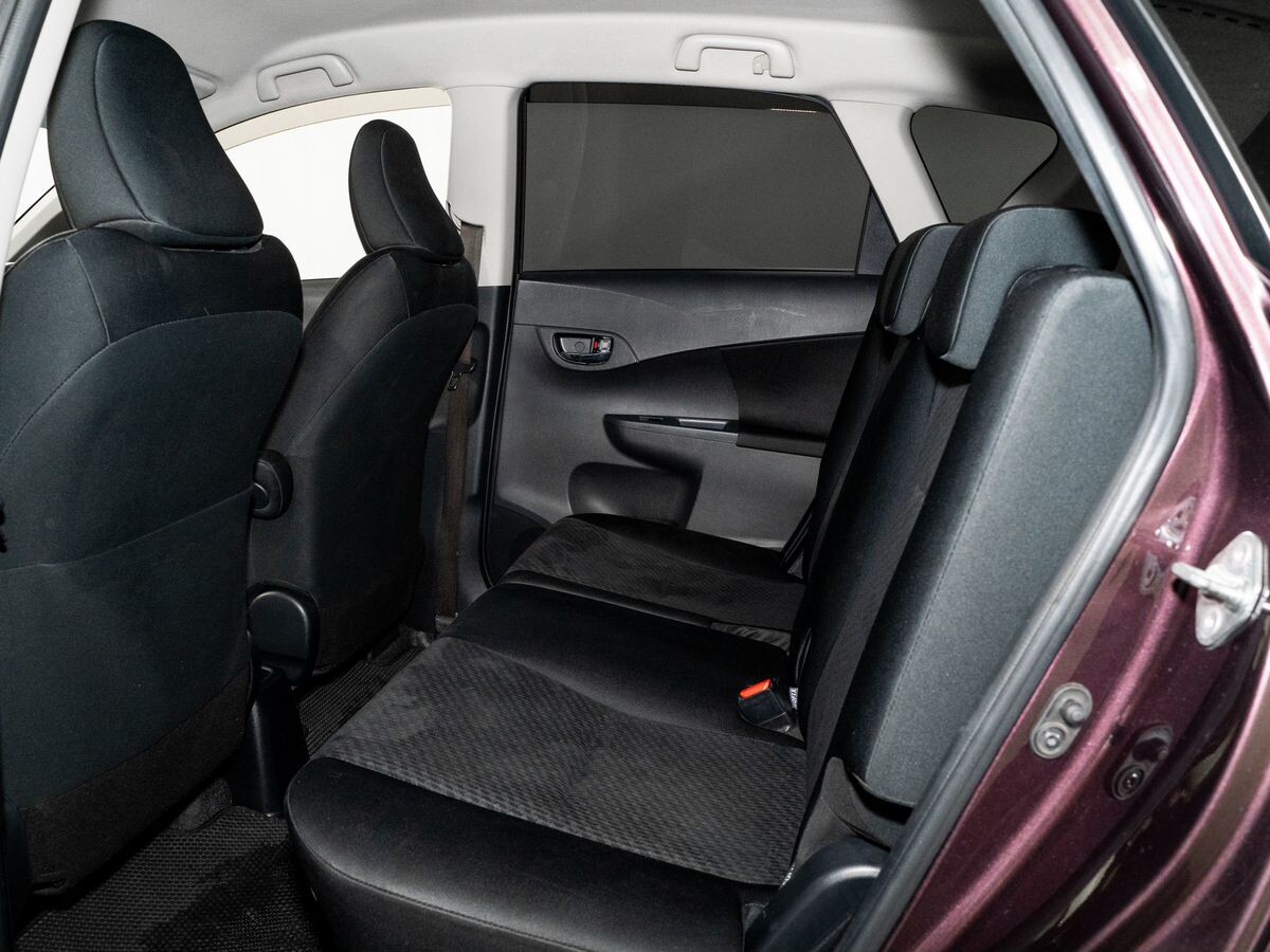 Toyota Ractis 2011 - фото автомобиля