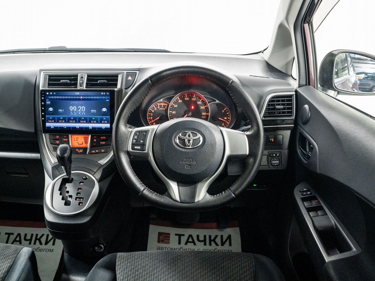 Toyota Ractis 2011 - фото автомобиля