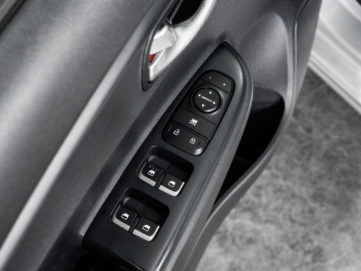 Kia Rio 2019 - фото автомобиля